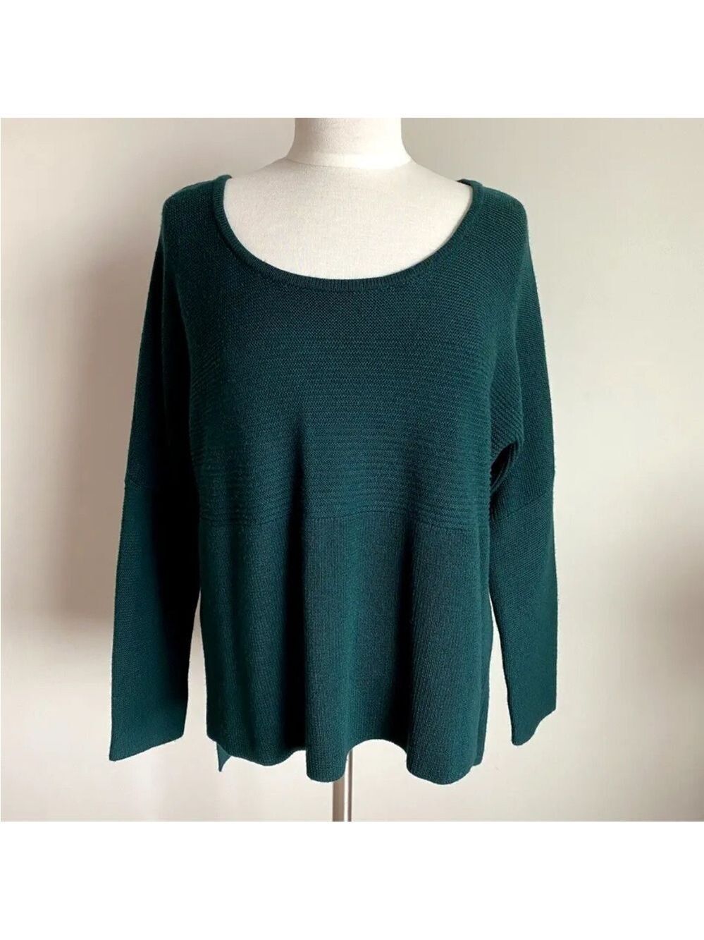 Aritzia Babaton Italian Merino Wool Knit Sweater Green Long Sleeves Womens M